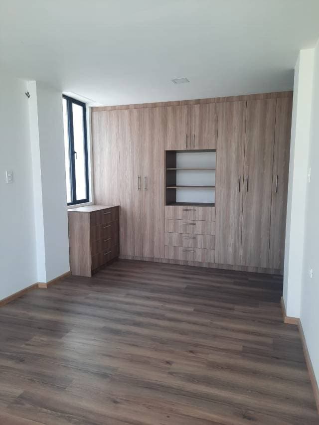Se vende departamento 3 dormitorios 2 garajes Terraza Carcelen — foto 7
