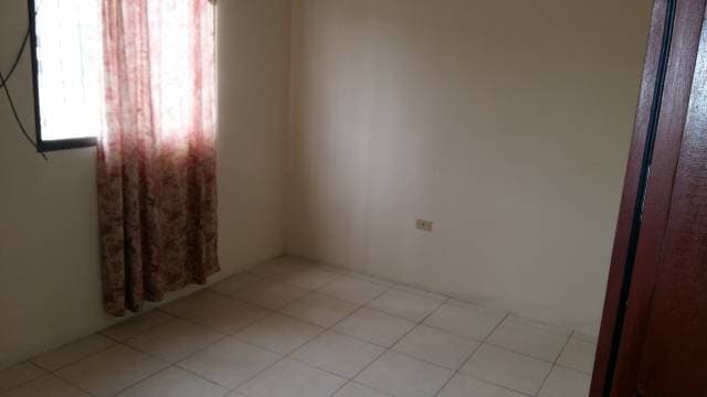>>   HERMOSA CASA DE VENTA MUCHO LOTE — foto 3
