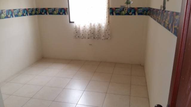 >>   HERMOSA CASA DE VENTA MUCHO LOTE — foto 4