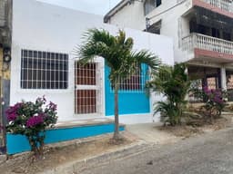 Casa en Playas con vista al mar Santa Elena