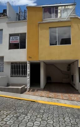 CASA EN VENTA ZONA ESTRATÉGICA NORTE DE QUITO