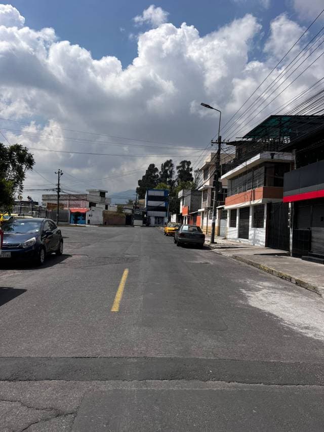 SE ARRIENDA LOCAL COMERCIAL – INSTALACIONES 100% RENOVADAS — foto 3
