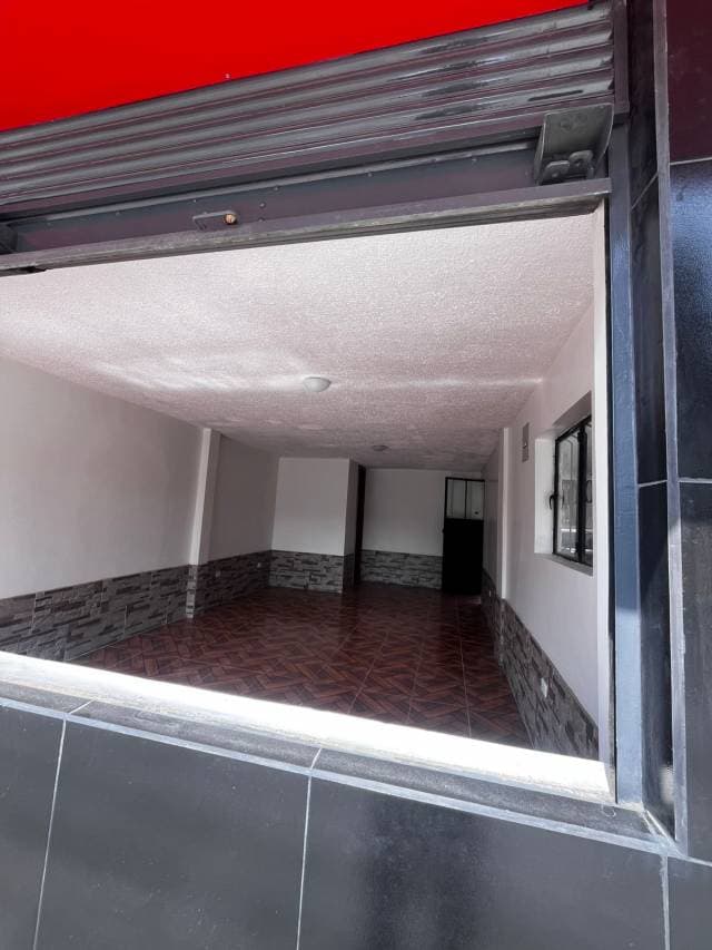 SE ARRIENDA LOCAL COMERCIAL – INSTALACIONES 100% RENOVADAS — foto 7