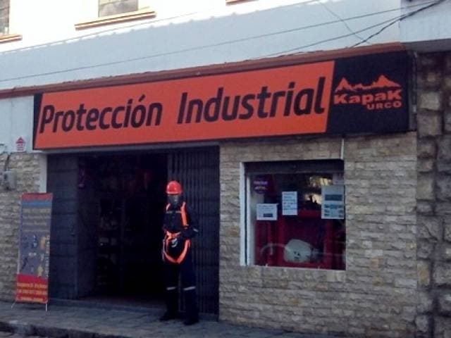 De venta Almacén con mucho prestigio en el centro de Riobamba — foto 6