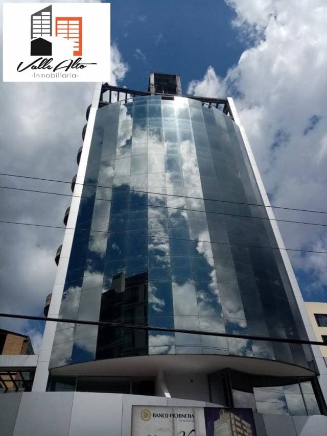 EDIFICIO DE VENTA POR ESTRENAR EN QUITO. — foto 2