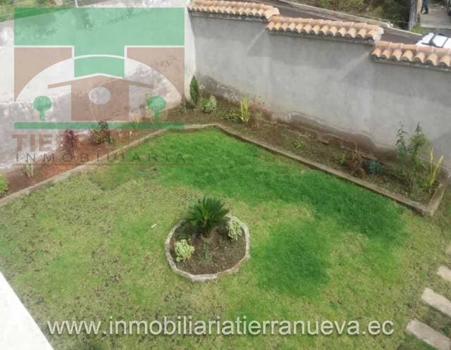 DE OPORTUNIDAD SE VENDE HERMOSA  CASA EN CAYAMBE — foto 2