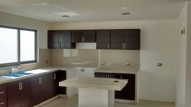 Venta de casas en el Sector Norte (Carcelen) — foto 2