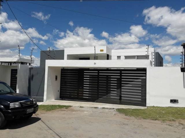 CASA DE LUJO EN CUMBAYA  . 740.000  NEGOCIABLES — foto 3