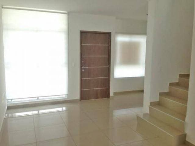 Hermosas casas de venta en el sector de la Nueva Aurora — foto 1