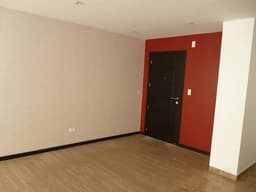 Arriendo Departamento de 2 dormitorios, 2 baños, 2 garajes en ave. Granda Centeno 099-506-7315