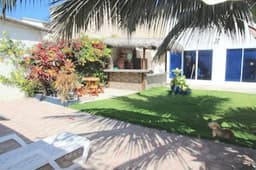 Hermosa Casa Completamente Remodelada para ser tu Oasis en Salinas