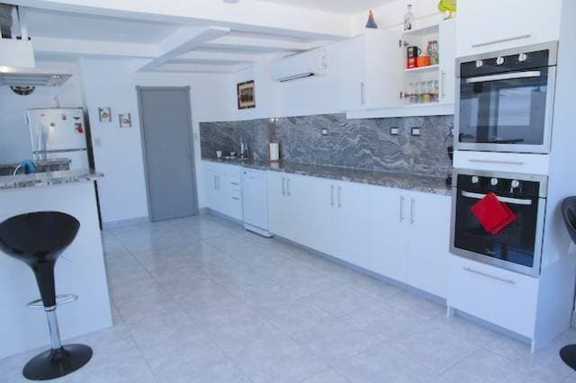 Hermosa Casa Completamente Remodelada para ser tu Oasis en Salinas — foto 6