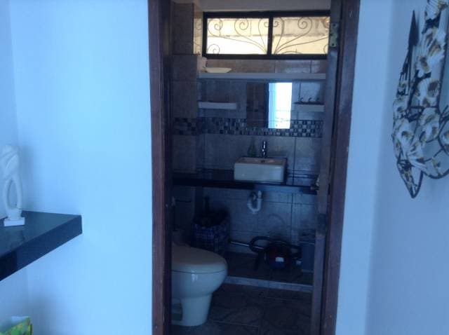 Hermosa Casa Completamente Remodelada para ser tu Oasis en Salinas — foto 11
