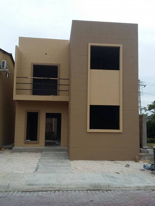 ESTRENE CASA — foto 1