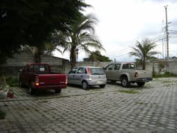 DE OPORTUNIDAD TERRENO, CASA DE CAMPO, GALPON, 2 BODEGAS PEQUEÑAS. A 2 MINUTOS DE LA EMBAJADA NORTEAMERICANA
