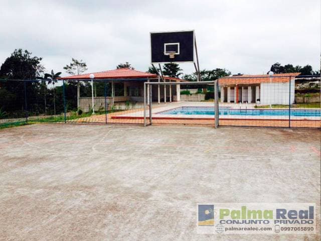 Casa esquinera de 2 pisos en Conjunto Privado — foto 3