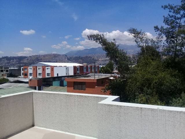 >>> ¡Tiene que ver esta casa en CALDERÓN! — foto 1
