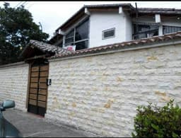 HERMOSA CASA UBICADA EN EL VALLE DE LOS CHILLOS SECTOR CAPELO