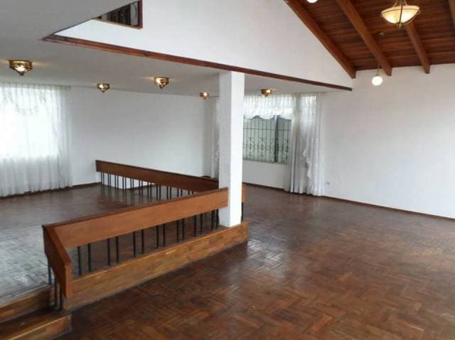 HERMOSA CASA UBICADA EN EL VALLE DE LOS CHILLOS SECTOR CAPELO — foto 3