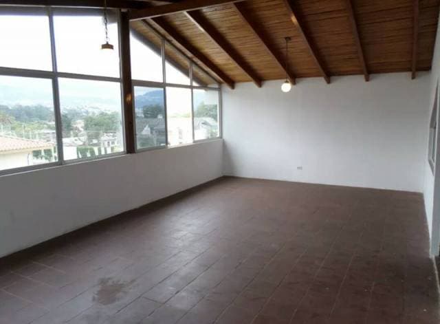 HERMOSA CASA UBICADA EN EL VALLE DE LOS CHILLOS SECTOR CAPELO — foto 11