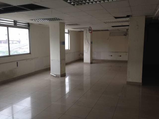 MALECON VENDO AMPLIAS OFICINAS VISTA AL RIO — foto 5