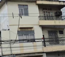 Remato casa grande por viaje