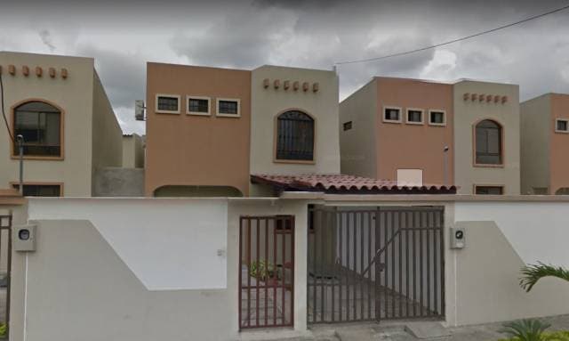 Casa de dos plantas nueva — foto 1