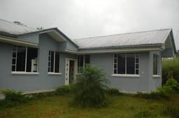 COMODA CASA EN SUCUA