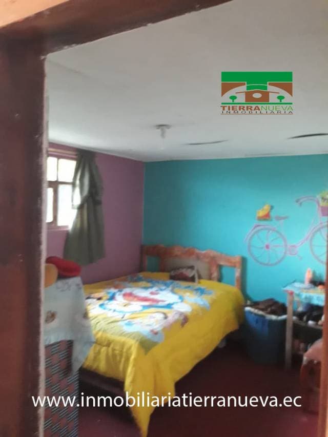 EN VENTA VIVIENDA DE ETERNIT EN CAYAMBE — foto 1