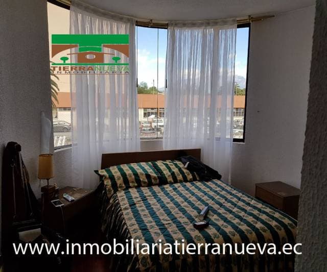 EN VENTA HERMOSO DEPARTAMENTO EN LA CIUDAD DE IBARRA — foto 2