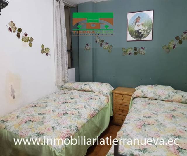 VENDO HERMOSO HOTEL CRYSTAL UBICADO EN EL CENTRO DE CAYAMBE — foto 5
