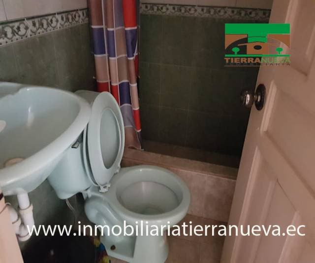 VENDO HERMOSO HOTEL CRYSTAL UBICADO EN EL CENTRO DE CAYAMBE — foto 8