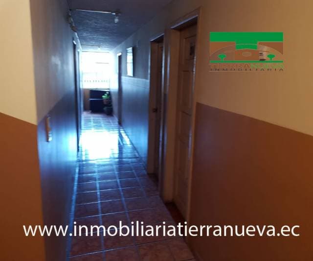 VENDO HERMOSO HOTEL CRYSTAL UBICADO EN EL CENTRO DE CAYAMBE — foto 11