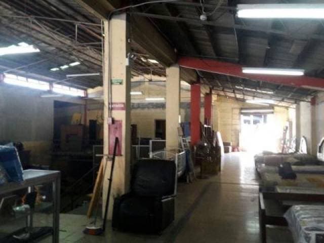 VIA DAULE - VENDO - AMPLIO LOCAL COMERCIAL DE 1678 M2 — foto 3