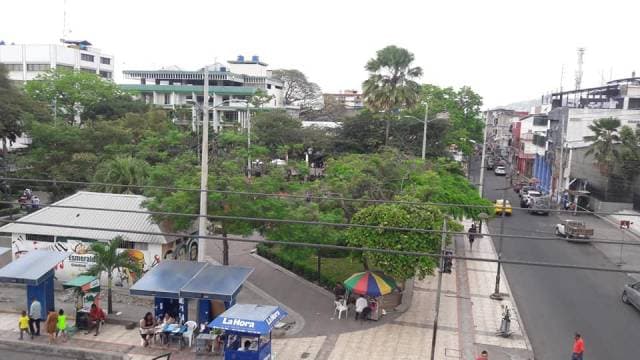 VENDO EDIFICIO  - CENTRO DE LA CIUDAD — foto 3