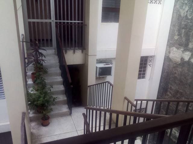 Vendo lindo depto remodelado en centro de Gye P Ycaza y Boyaca