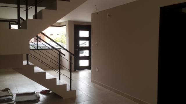 Vendo depto y casa en Ceibos y Via Samborondon