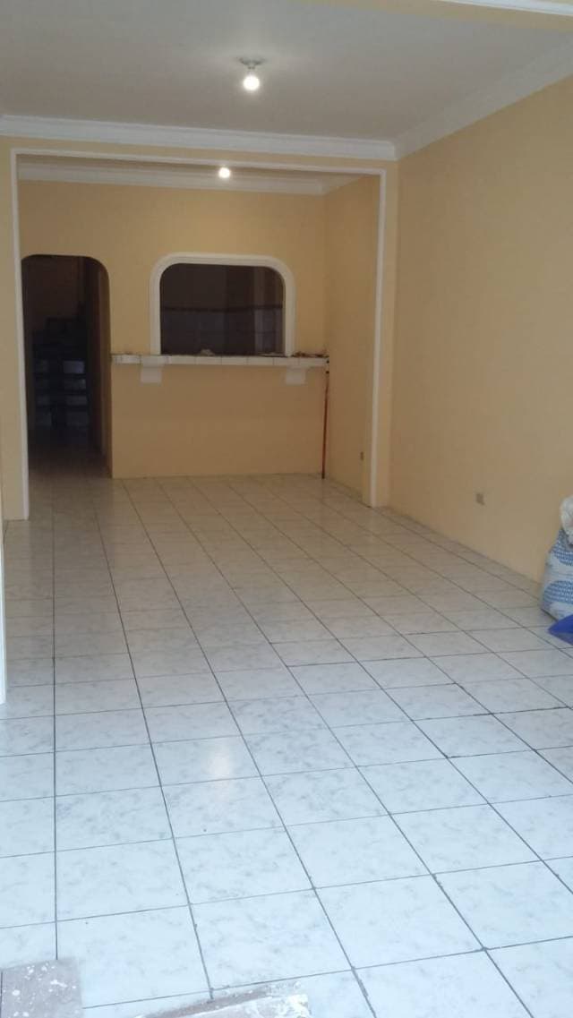 Se alquila casa familiar y muy confortable — foto 2