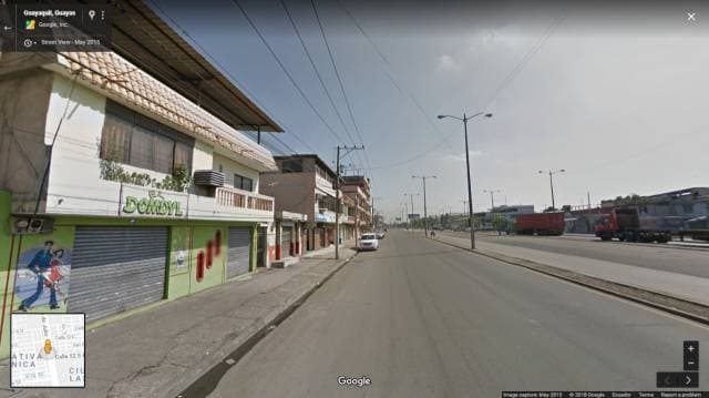 Casa con 3 locales comerciales en la Av. 25 de Julio — foto 3