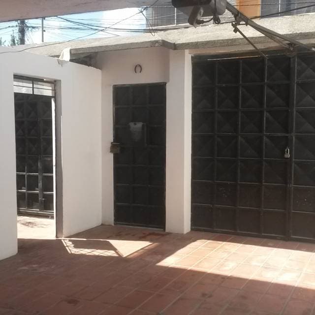 VENDO CASA POR MOTIVO DE VIAJE — foto 2