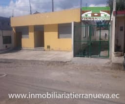 EN VENTA HERMOSA CASA EN LA URBANIZACIÓN PRIMERO DE MAYO –CAYAMBE