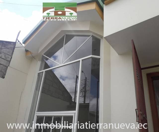 SE VENDE UNA HERMOSA CASA EN OTAVALO — foto 1