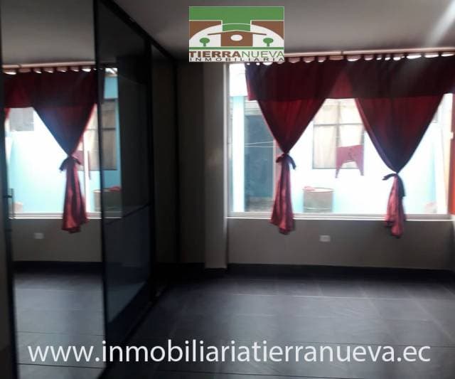 EN OTAVALO VENDO HERMOSA CASA — foto 1
