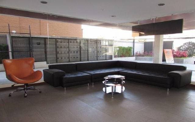Vendo Oficina/Consultorio  sector Iñaquito (Axxis) — foto 1