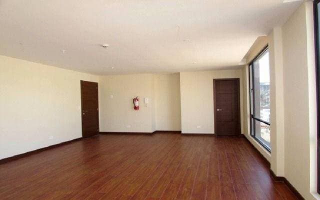Vendo Oficina/Consultorio  sector Iñaquito (Axxis) — foto 2