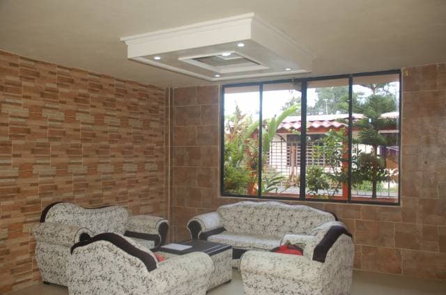CASA CON EXCELENTES TERMINADOS EN URBANIZACION PRIVADA — foto 13