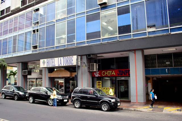 Vendo Parqueo Centro de Guayaquil. Edificio Torre Azul. $ 7000 — foto 2
