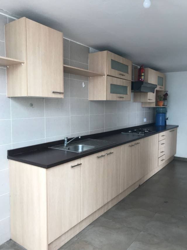 ALQUILO MODERNA CASA ATERRAZADA CON VISTA PRIVILEGIADA — foto 8