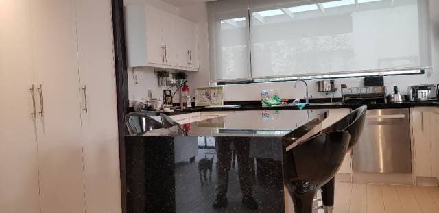 Casa de venta en conjunto Tumbaco; 3 dormitorios.  $ 330000 — foto 11