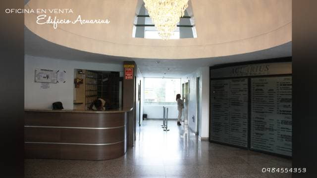 Oficina en venta Quito sector asamblea edificio Acuarius — foto 2